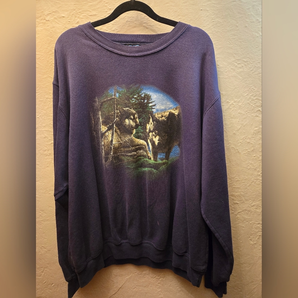 Vintage Algonquin Wolf Graphic Sweatshirt | Purple | Nature Fantasy | 90s Fit